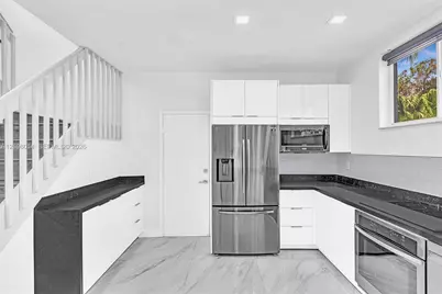 3085 N 36th Ave, Hollywood, FL 33021 - Photo 25