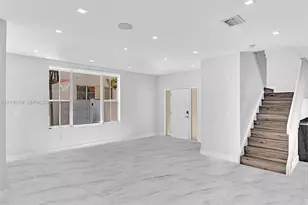3085 N 36th Ave, Hollywood, FL 33021 - Photo 13