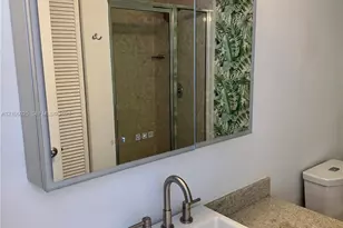 185 SW 7th St, Miami, FL 33130 - Photo 17