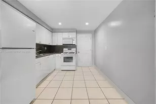 1030 NW 114th St, Miami, FL 33168 - Photo 9