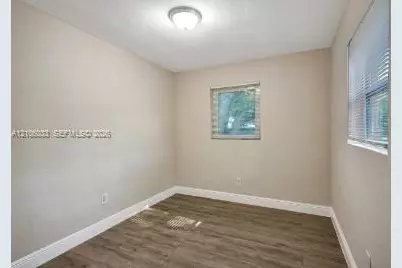 1471 NW 22nd Ct #2, Fort Lauderdale, FL 33311 - Photo 9