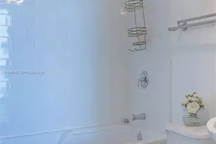 690 SW 1st Ct, Miami, FL 33130 - Photo 17