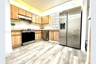 3694 NW 95th Ter #8M, Sunrise, FL 33351 - Photo 1