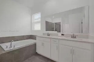 8967 Chipping Sq Ln, Other City - In The State Of Florida, FL 33896 - Photo 7