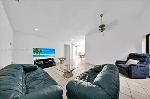 6039 SW 152nd Ct, Miami, FL 33193 - Photo 9
