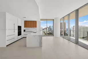1400 Biscayne Blvd, Miami, FL 33132 - Photo 3