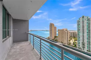 325 S Biscayne Blvd, Miami, FL 33131 - Photo 19