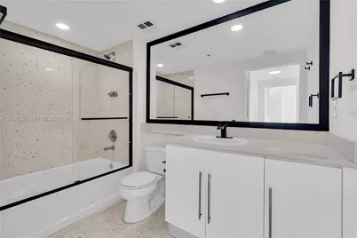 325 S Biscayne Blvd #3117, Miami, FL 33131 - Photo 13