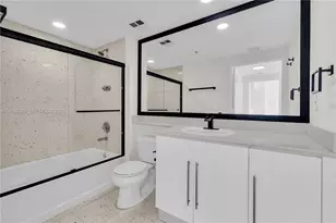 325 S Biscayne Blvd, Miami, FL 33131 - Photo 13