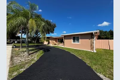 1325 N 74th Ter #0, Hollywood, FL 33024 - Photo 25