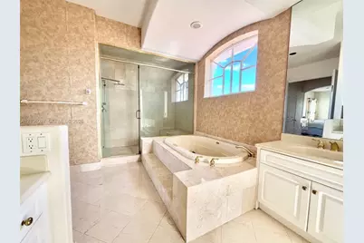 1141 Waterside Ln, Hollywood, FL 33019 - Photo 45