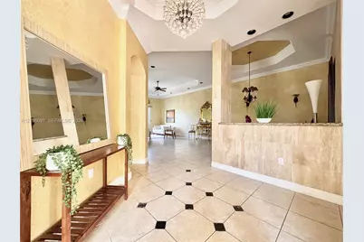 1141 Waterside Ln, Hollywood, FL 33019 - Photo 7