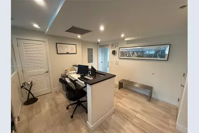40 SW 13th St #104, Miami, FL 33130 - Photo 3