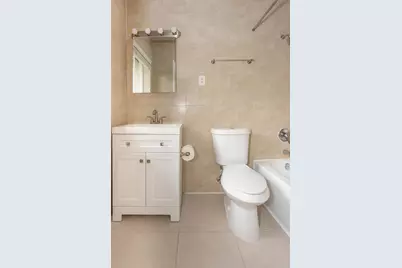1 Edgewater Dr #201, Coral Gables, FL 33133 - Photo 21