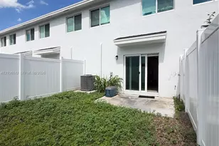 1025 NW 5th St, Florida City, FL 33034 - Photo 29