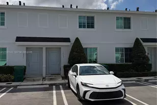 1025 NW 5th St, Florida City, FL 33034 - Photo 1