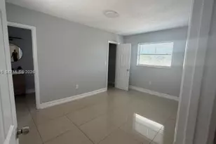 110 SE 7th St, Hallandale Beach, FL 33009 - Photo 13