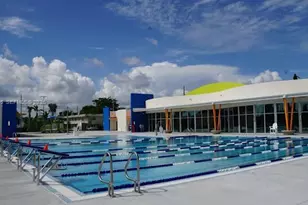 110 SE 7th St, Hallandale Beach, FL 33009 - Photo 21