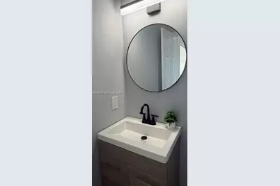 110 SE 7th St #10, Hallandale Beach, FL 33009 - Photo 15