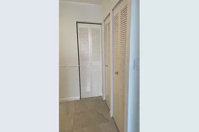 20515 E Country Club Dr #246, Aventura, FL 33180 - Photo 17