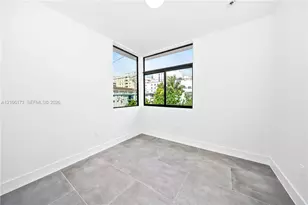 1780 NW 5th St, Miami, FL 33136 - Photo 9