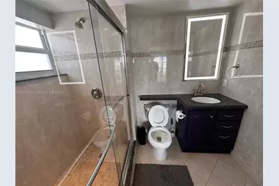 400 Golden Isles Dr #40, Hallandale Beach, FL 33009 - Photo 21