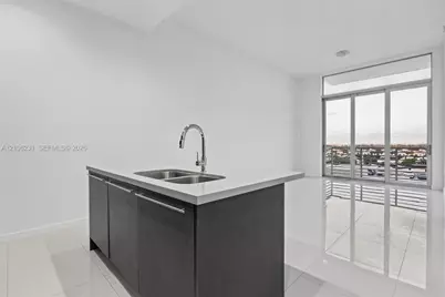 7875 NW 107th Ave #802, Doral, FL 33178 - Photo 9