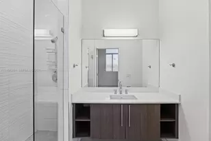 7875 NW 107th Ave, Doral, FL 33178 - Photo 17