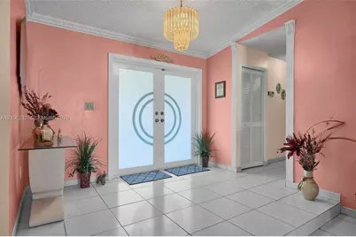 6537 NW 201st Ter, Hialeah, FL 33015 - Photo 9