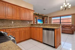 6537 NW 201st Terrace, Hialeah, FL 33015 - Photo 13