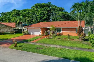 6537 NW 201st Terrace, Hialeah, FL 33015 - Photo 7