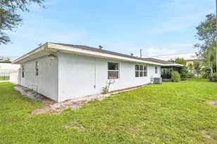 601 Ixoria Ave, Fort Pierce, FL 34982 - Photo 39