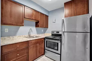 1037 N Victoria Park Rd, Fort Lauderdale, FL 33304 - Photo 5