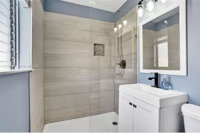 1037 N Victoria Park Rd #2, Fort Lauderdale, FL 33304 - Photo 9
