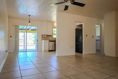 225 E Ilex Dr, Lake Park, FL 33403 - Photo 9