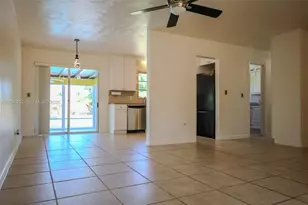 225 E Ilex Dr, Lake Park, FL 33403 - Photo 9