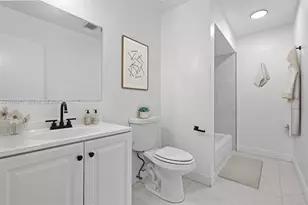 11041 NW 21st St, Pembroke Pines, FL 33026 - Photo 31