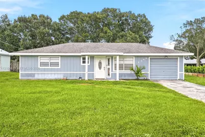 5310 Seagrape Dr, Fort Pierce, FL 34982 - Photo 1