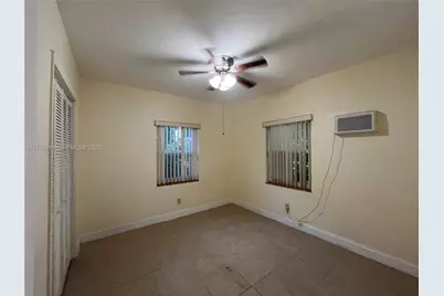832 SW 31st Ave #832, Miami, FL 33135 - Photo 3