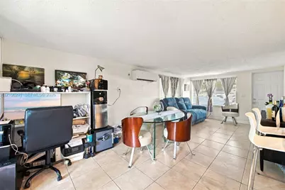 766 NW 42nd St, Oakland Park, FL 33309 - Photo 5
