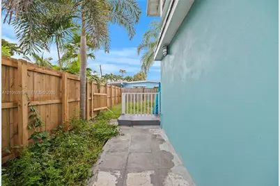 766 NW 42nd St, Oakland Park, FL 33309 - Photo 31