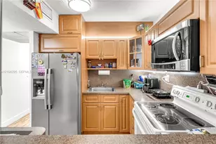 6580 W Flagler St, Miami, FL 33144 - Photo 11
