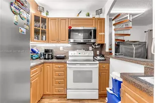 6580 W Flagler St, Miami, FL 33144 - Photo 9
