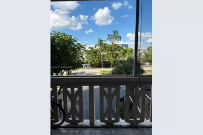 800 NE 195th St #311, Miami, FL 33179 - Photo 1