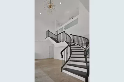 2319 NE 35th Dr, Fort Lauderdale, FL 33308 - Photo 9