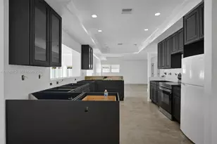 2319 NE 35th Dr, Fort Lauderdale, FL 33308 - Photo 15