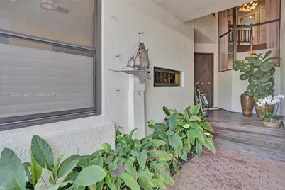 2678 NE 135th St, North Miami, FL 33181 - Photo 27