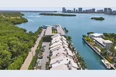 2678 NE 135th St, North Miami, FL 33181 - Photo 37