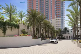 300 South Pointe Dr, Miami Beach, FL 33139 - Photo 21
