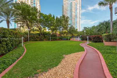 300 S Pointe Dr #504, Miami Beach, FL 33139 - Photo 61